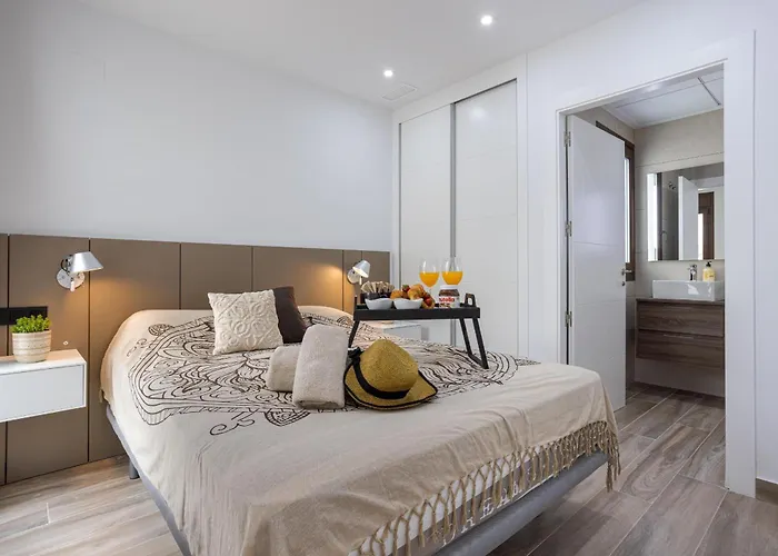 Laguna Veintidos Villa *